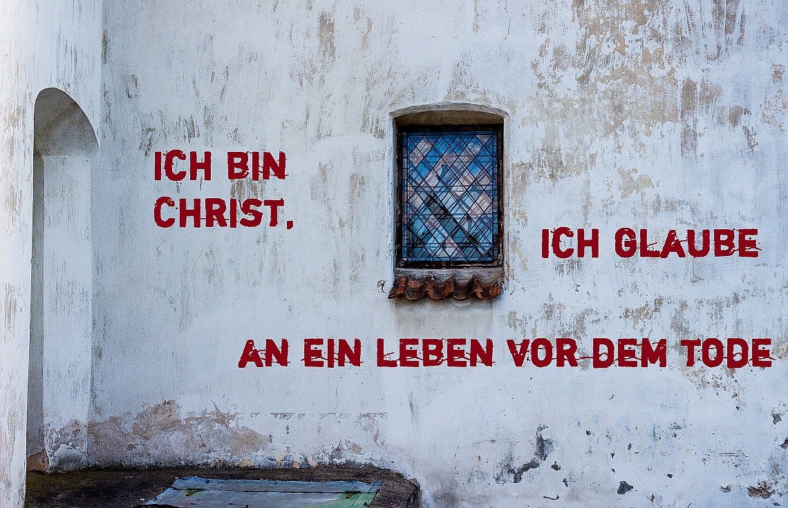 Bild: Graffiti: Ich bin Christ, ich glaube an ein Leben vor dem Tode.